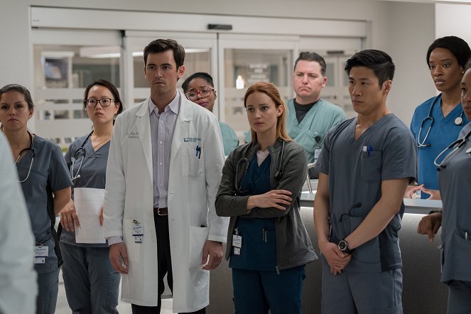 Transplant - Season 1 - Explózia - Z filmu - Jim Watson, Laurence Leboeuf, Kenny Wong, Ayisha Issa
