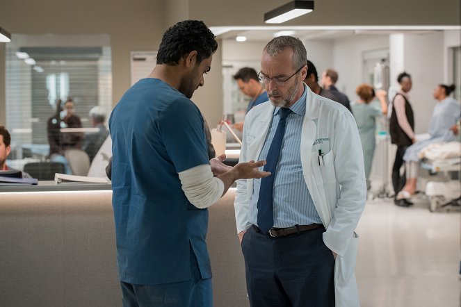 Transplant - Die Explosion - Filmfotos - Hamza Haq, John Hannah