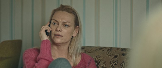 Mellékhatás - Season 1 - Z filmu - Adrienn Herczeg
