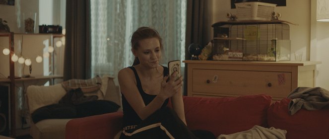 Mellékhatás - Season 1 - Episode 9 - Z filmu - Dóra Sztarenki