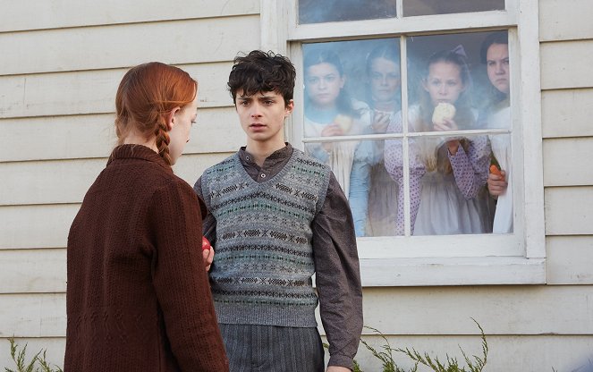 Anne s E na konci - Ale co je tak tvrdohlavé jako mládí? - Z filmu - Lucas Jade Zumann