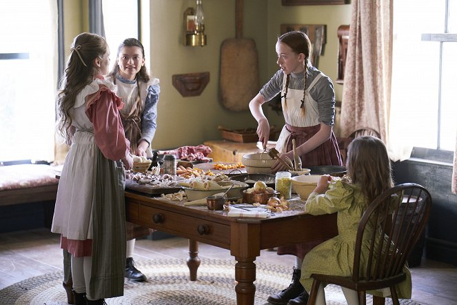Anne with an E - Remorse Is the Poison of Life - Photos - Kyla Matthews, Dalila Bela, Amybeth McNulty, Ryan Kiera Armstrong
