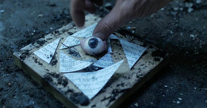 Vesvese: Cin Tuzağı - Kuvat elokuvasta