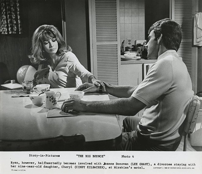 The Big Bounce - Fotocromos - Lee Grant, Ryan O'Neal