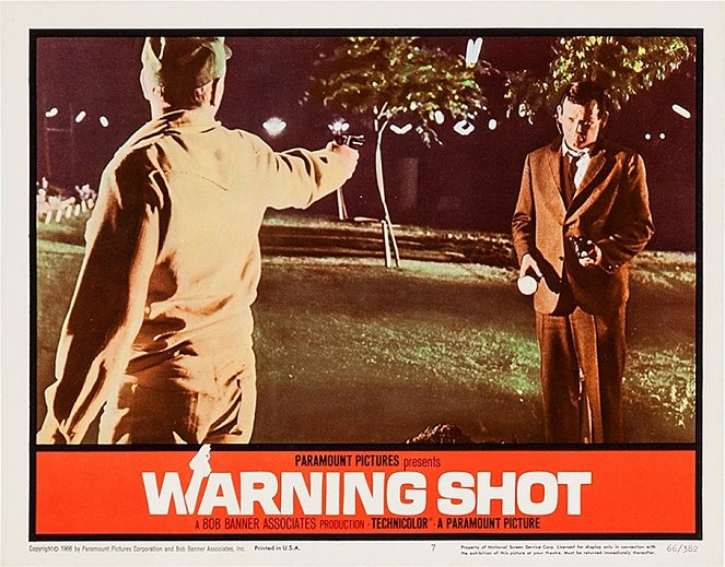 Warning Shot - Vitrinfotók