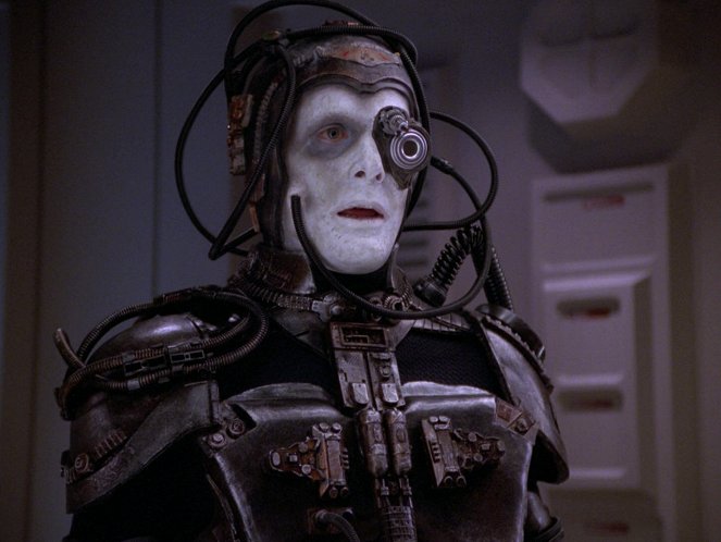 Star Trek - Das nächste Jahrhundert - Angriff der Borg (1/2) - Filmfotos - Brian Cousins