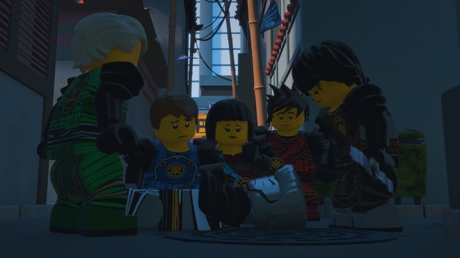 LEGO Ninjago: Masters of Spinjitzu - The Hatching - De la película