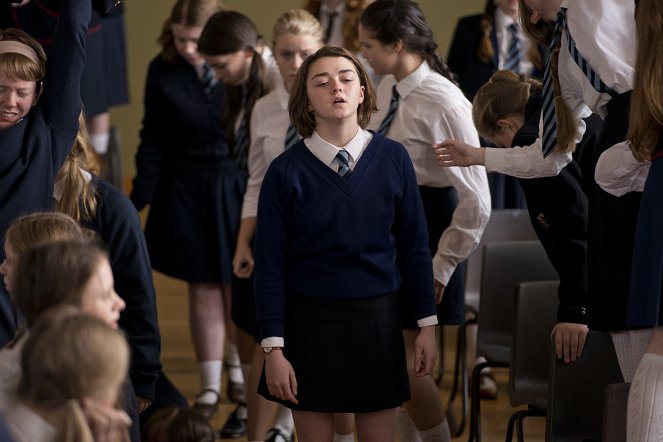 The Falling - Van film - Maisie Williams