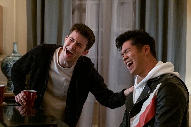 13 Reasons Why - House Party - Photos - Dylan Minnette, Ross Buttler