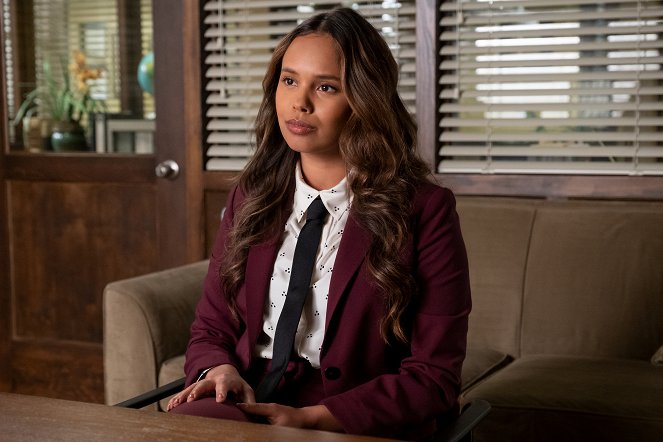13 Reasons Why - College Interview - Photos - Alisha Boe
