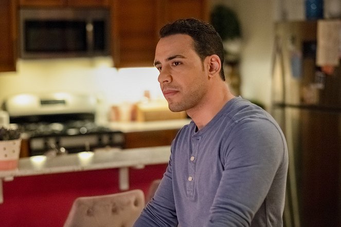 The Baker and the Beauty - Side Effects - De filmes - Victor Rasuk