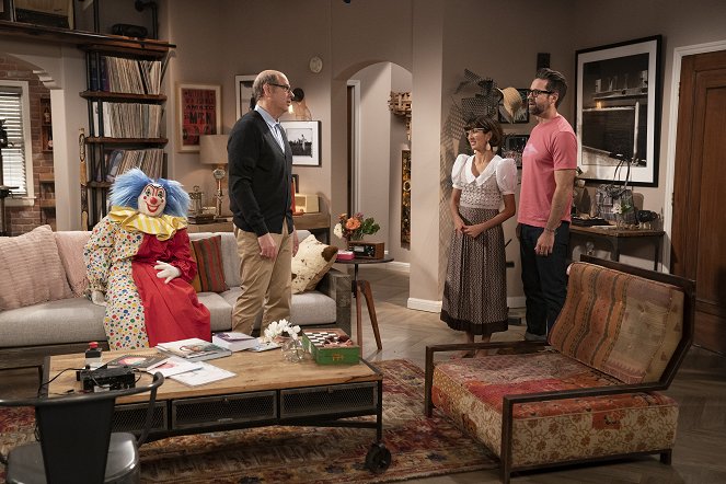 One Day at a Time - Diamonds - Photos - Stephen Tobolowsky, India de Beaufort, Todd Grinnell