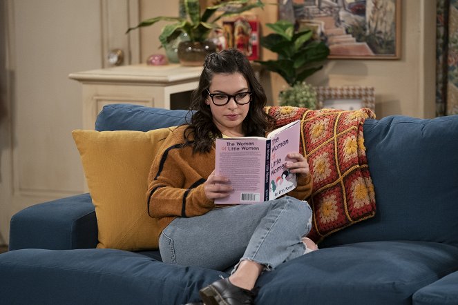 One Day at a Time - Supermoon - Z filmu - Isabella Gomez