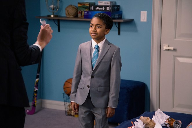 Black-ish - Keeping Up with the Johnsons - Van film - Miles Brown