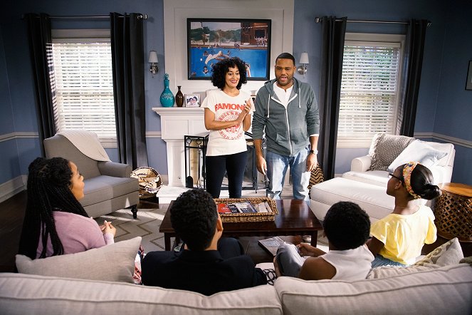 Black-ish - Season 2 - Keeping Up with the Johnsons - Filmfotók - Tracee Ellis Ross, Anthony Anderson