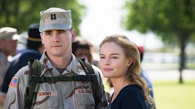 The Long Road Home - Into the Unknown - Photos - Jason Ritter, Kate Bosworth