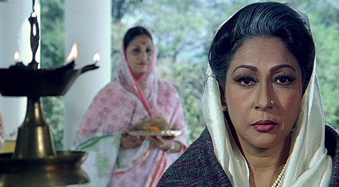 Khel - Do filme - Mala Sinha