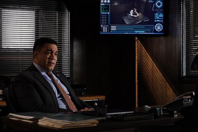 The Blacklist - Gordon Kemp (No. 158) - Van film - Harry Lennix