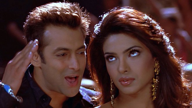 Pocta lásce - Z filmu - Salman Khan, Priyanka Chopra Jonas