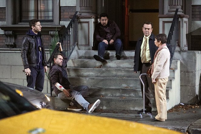 Brooklyn Nine-Nine - Season 7 - Blackout - Filmfotos - Andy Samberg