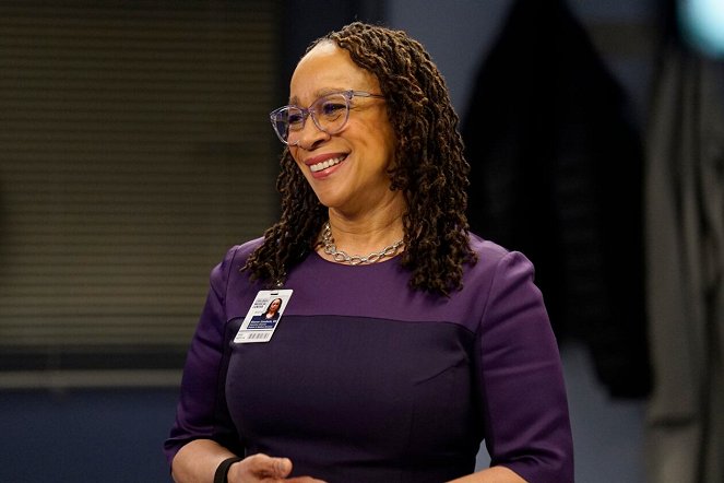 Chicago Med - Just a River in Egypt - Photos - S. Epatha Merkerson