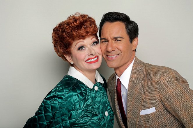 Will & Grace - We Love Lucy - Promoción - Debra Messing, Eric McCormack