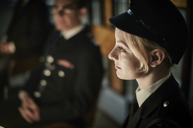 Endeavour - Game - Photos - Dakota Blue Richards