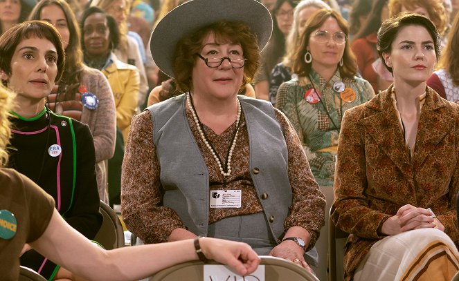 Mrs. America - Houston - Do filme - Margo Martindale