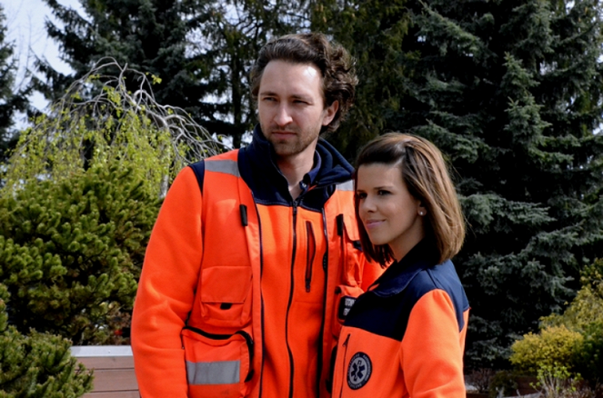 Na sygnale - Season 4 - Świadek - Z filmu - Dariusz Wieteska, Monika Mazur-Chrapusta