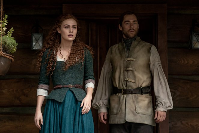 Outlander - Die Highland-Saga - Letzte Worte - Filmfotos - Sophie Skelton, Richard Rankin