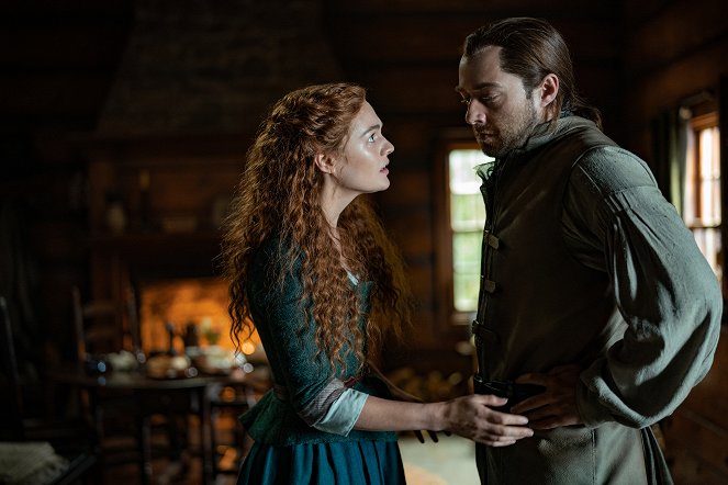 Outlander - Az idegen - A híres utolsó szavak - Filmfotók - Sophie Skelton, Richard Rankin