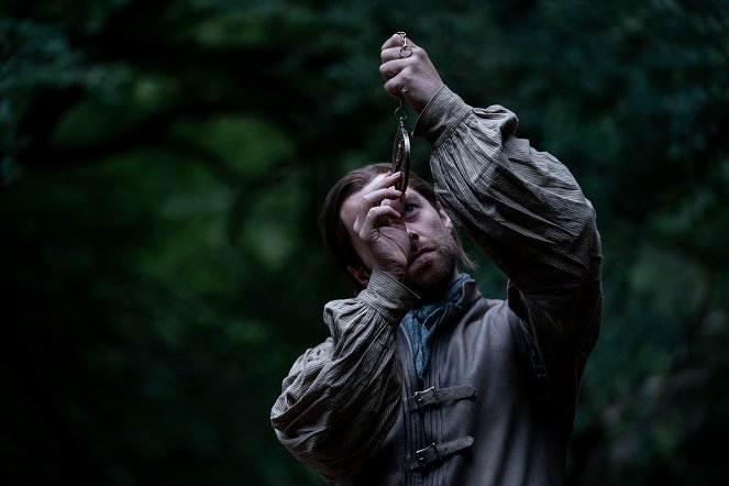 Outlander - Die Highland-Saga - Season 5 - Letzte Worte - Filmfotos - Richard Rankin