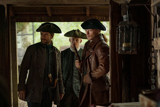 Outlander - Az idegen - Kegyelmed követ engem - Filmfotók - Richard Rankin, John Bell, Sam Heughan