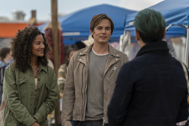 Roswell, New Mexico - Sex and Candy - Film - Heather Hemmens, Tyler Blackburn