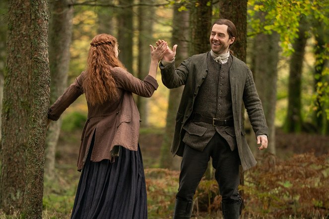 Outlander - Bolo de viagem - Do filme - Richard Rankin