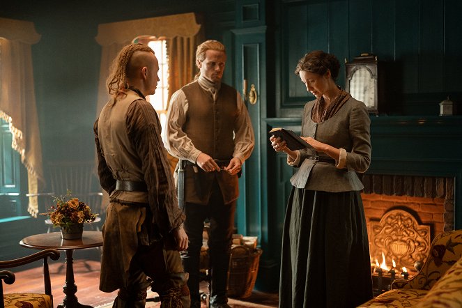 Outlander - Die Highland-Saga - Season 5 - Reisen - Filmfotos - John Bell, Sam Heughan, Caitríona Balfe