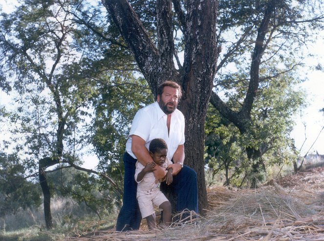 Piedone Afrikában - Filmfotók - Bud Spencer, Baldwyn Dakile