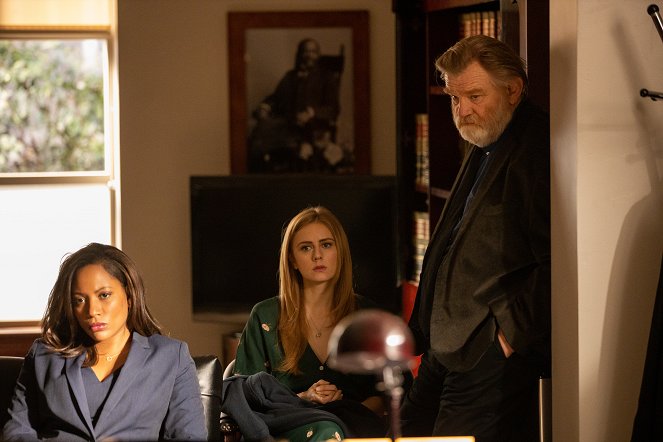Mr. Mercedes - Trial and Terror - Photos - Justine Lupe, Brendan Gleeson