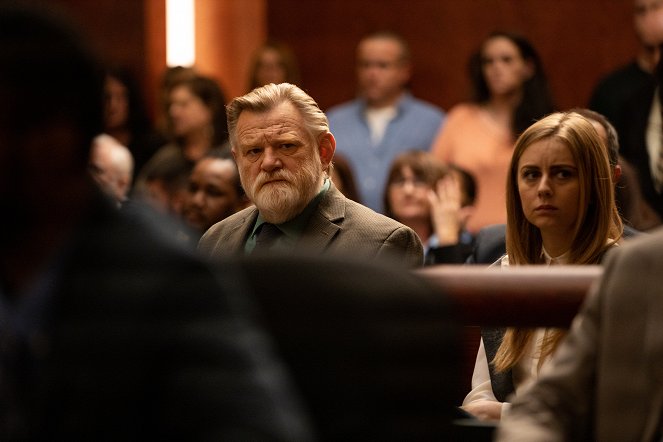 Mr. Mercedes - Trial and Terror - Photos - Brendan Gleeson, Justine Lupe