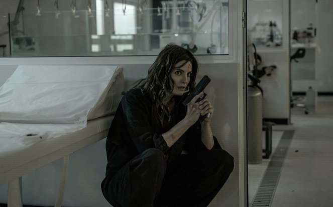 Absentia - Season 3 - In Quo Ego Vado Vos - Photos