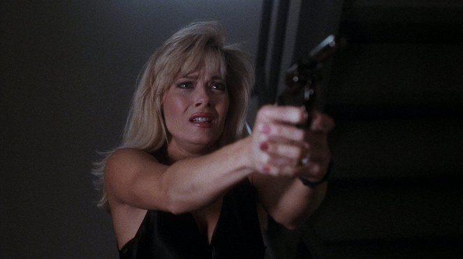 Psycho Cop Returns - Do filme - Barbara Niven