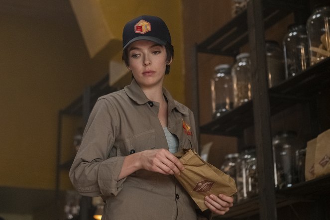 Killing Eve - Season 3 - Slowly Slowly Catchy Monkey - Photos