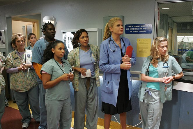 ER - Season 12 - Man with No Name - Photos - Kristen Johnston, Linda Cardellini