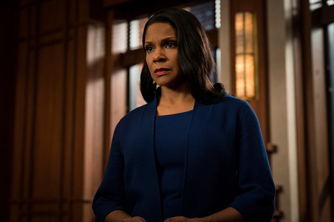 The Good Fight - The Gang Offends Everyone - Van film - Audra McDonald