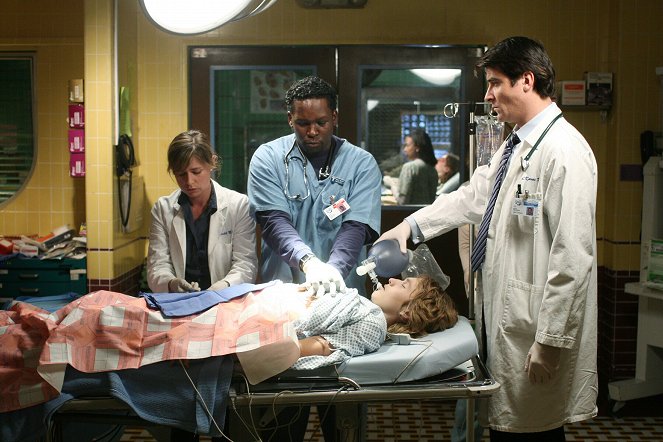 ER - From Here to Paternity - Photos - Maura Tierney, Goran Visnjic