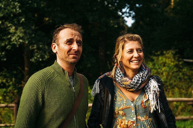 Juliusz - De la película - Wojciech Mecwaldowski, Anna Smołowik