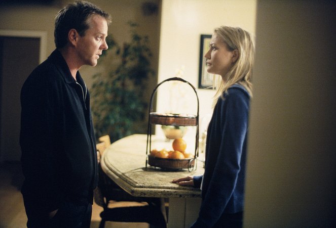 24 godziny - Season 2 - Z filmu - Kiefer Sutherland, Sarah Wynter