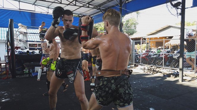 MMA - Kämpfen bis aufs Blut? - Unterwegs im Westen - Filmfotos