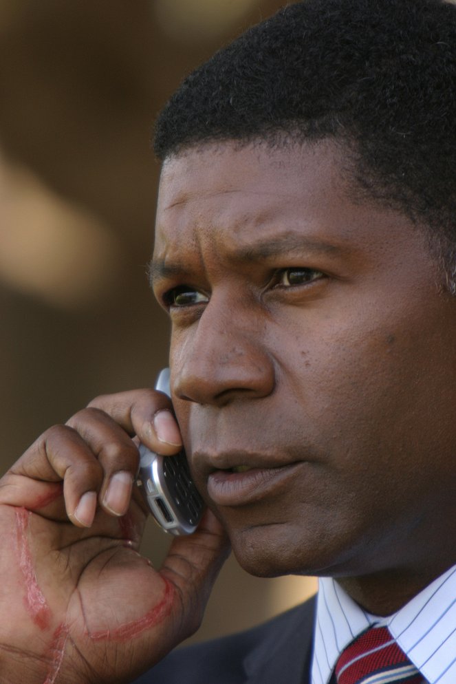 24 - Season 3 - Filmfotos - Dennis Haysbert