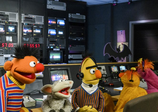 The Not Too Late Show with Elmo - De la película